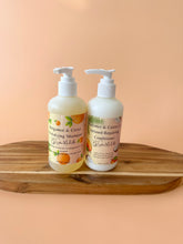 Load image into Gallery viewer, Vegan, oil infused conditioner
